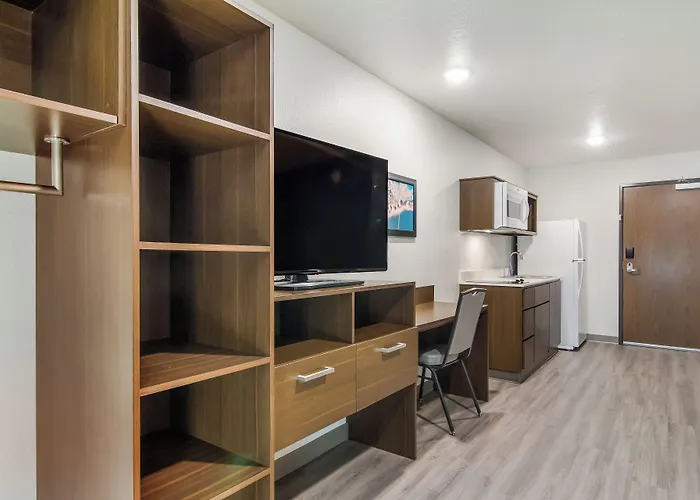 Hotel Woodspring Near Hanes Mall