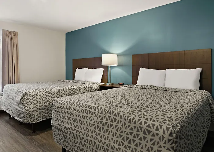 Hotel Woodspring Near Hanes Mall